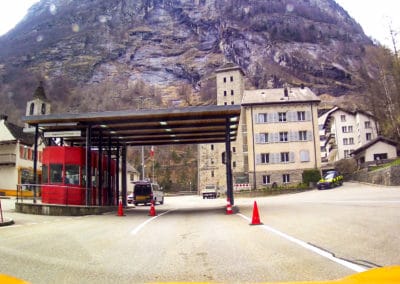 acroyoga-urbex-suisse-montreux-vevey