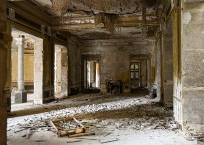 acroyoga-urbex-villa-rossi